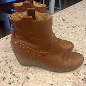Frye Carson Wedge bootie